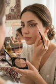 سایه چشم لاکچری کوین اورجینال مدل ۴ رنگ کریستالی با ماندگاری بالا